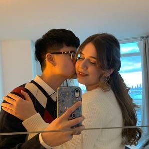 Meet your Posher, Lea